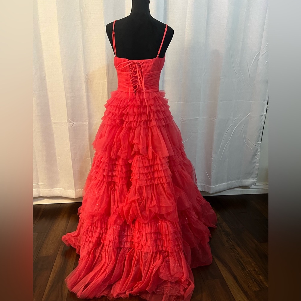 Elegant Eureka Los Angeles Formal Gown 
Size-Medium - Picture 2 of 5